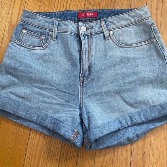 Guess shorts - Picture 3 of 3